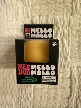 NeeDoh Mello Mallo Color-Changing Marshmallow - Yellow